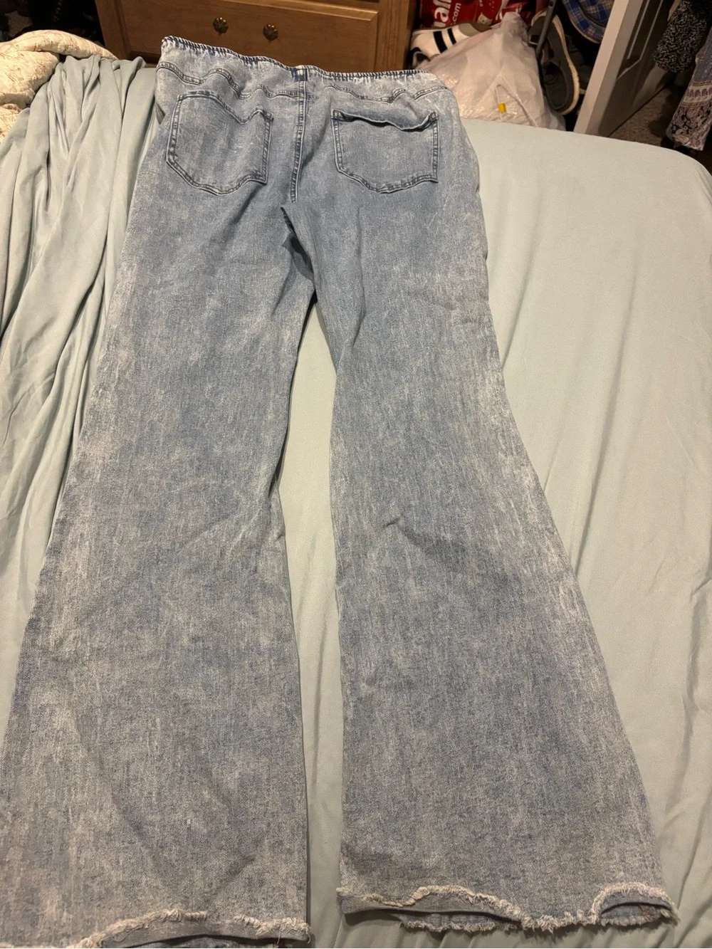 TinseltownLight Wash Women's Flared Jeans -18 W - Picture 2 of 3
